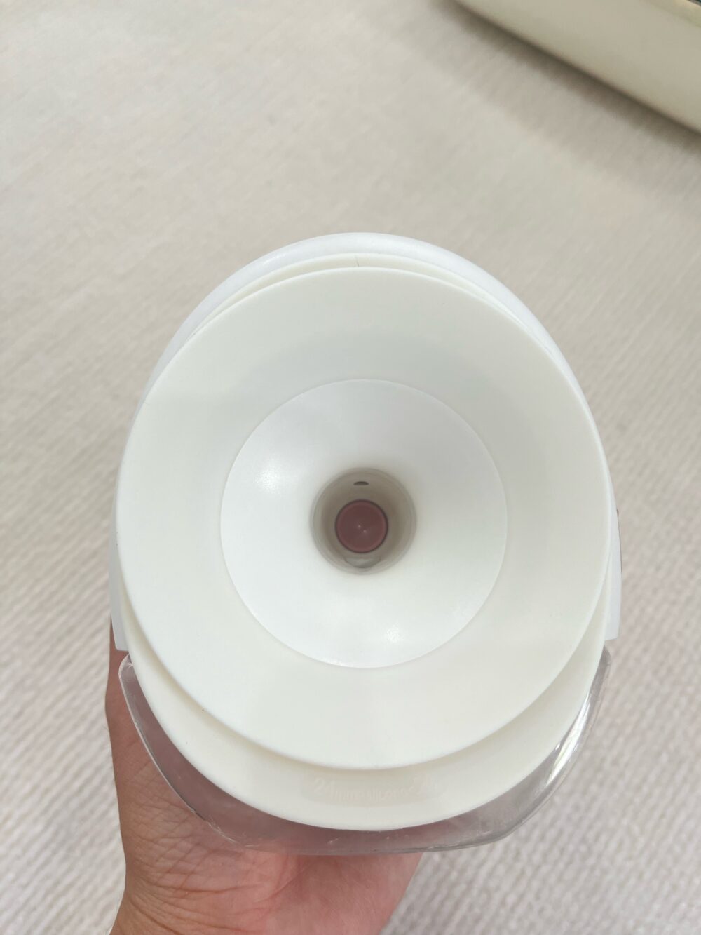 Máy hút sữa không dây Momcozy M9 (tặng kèm núm trợ ti & kem đau ti Medela) - Ảnh 4