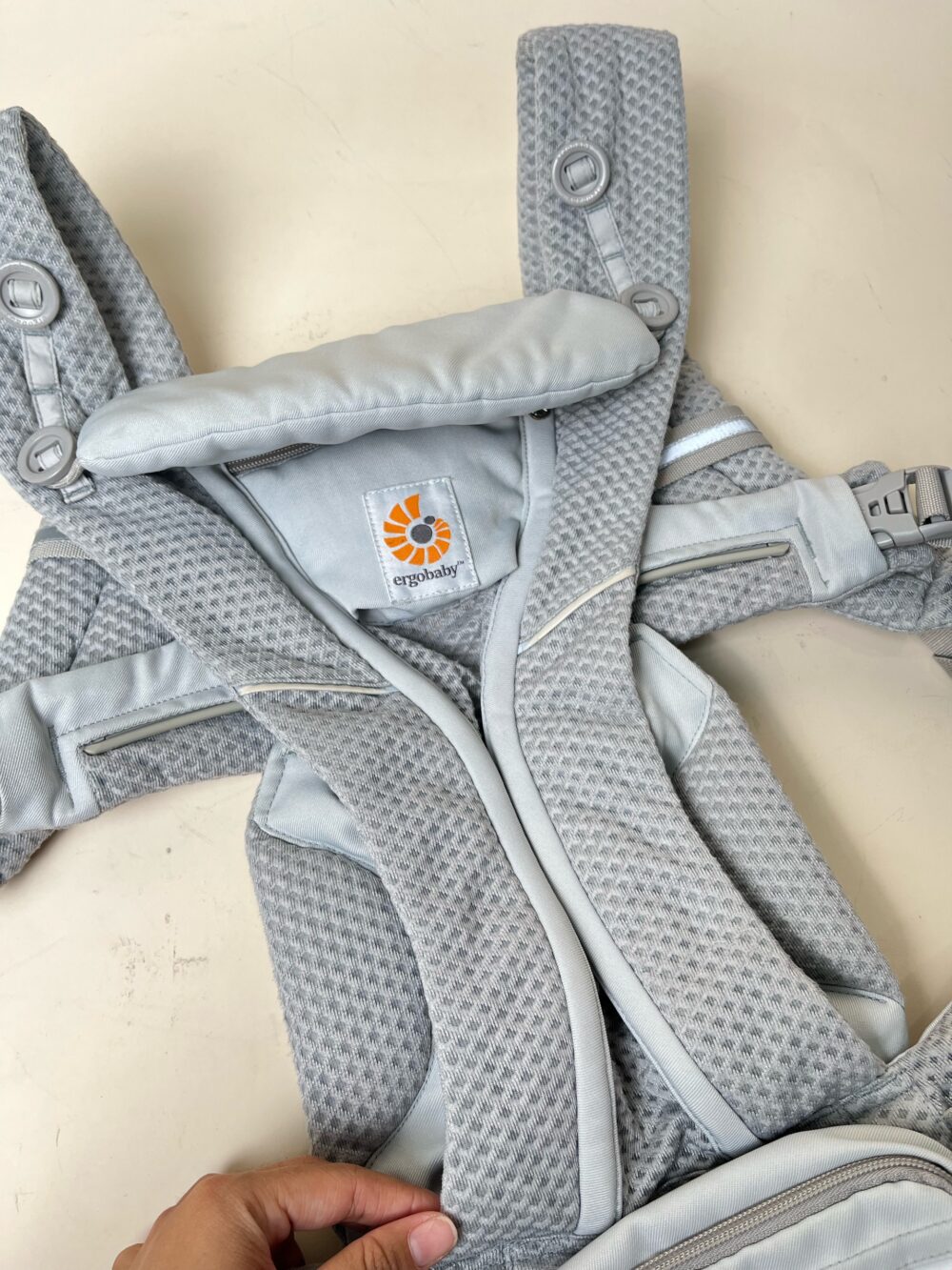 Địu em bé Ergobaby Omni Breeze, màu xám ( no box) - Ảnh 7
