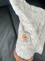 Ủ kén sơ sinh địu Ergobaby màu trắng hoạ tiết 0m+ ( no box) - Ảnh 3