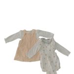 Set 2 bộ yếm kèm bodysuit mix brand H&M, Morthercare, Obaibi hoạ tiết hoa trắng, hồng (size:6/9M)