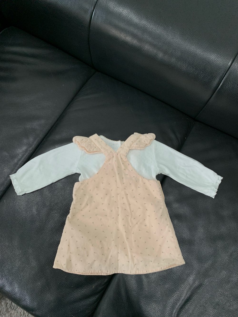 Set 2 bộ yếm kèm bodysuit mix brand H&M, Morthercare, Obaibi hoạ tiết hoa trắng, hồng (size:6/9M) - Ảnh 14