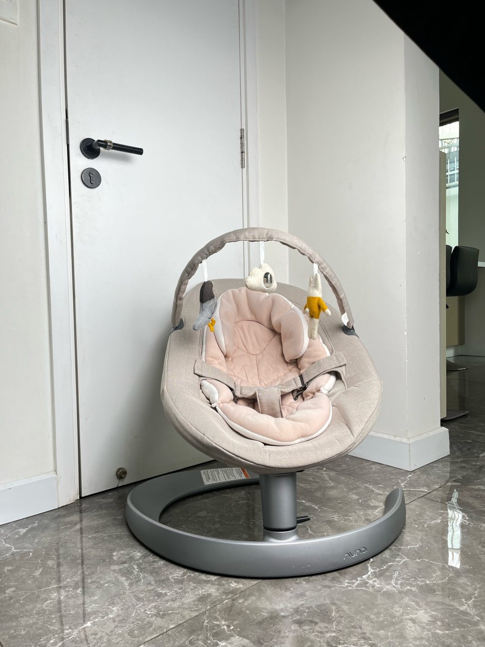 Nôi rung Nuna Leaf grow ( tặng kèm thanh đồ chơi, thanh hạ đồ chơi và mùng treo Nuna) - Ảnh 5