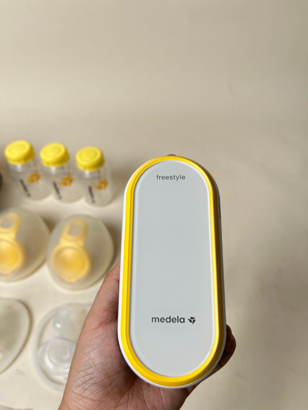 Máy hút sữa Medela Freestyle Handfree còn BH 6/2027 (full box) - Ảnh 22