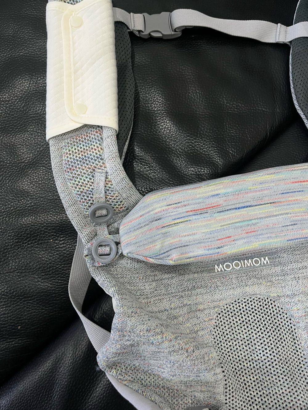 Địu trợ lực Mooimom AiryKnit 0–>36M tặng kèm yếm địu ( full box) - Ảnh 7