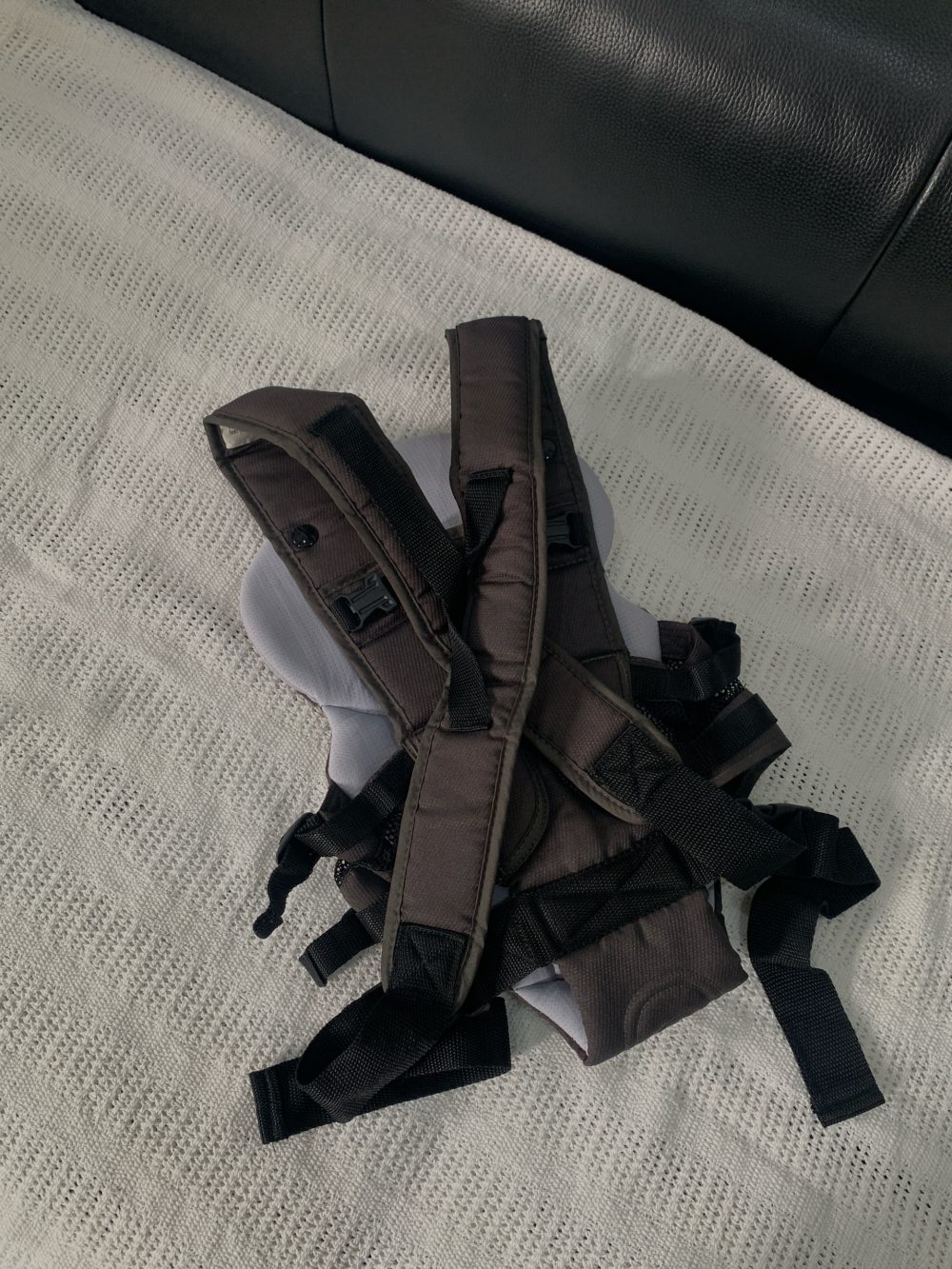 Địu Chicco Ultrasoft màu ghi đen (sơ sinh -> 11.4kg) - Ảnh 4