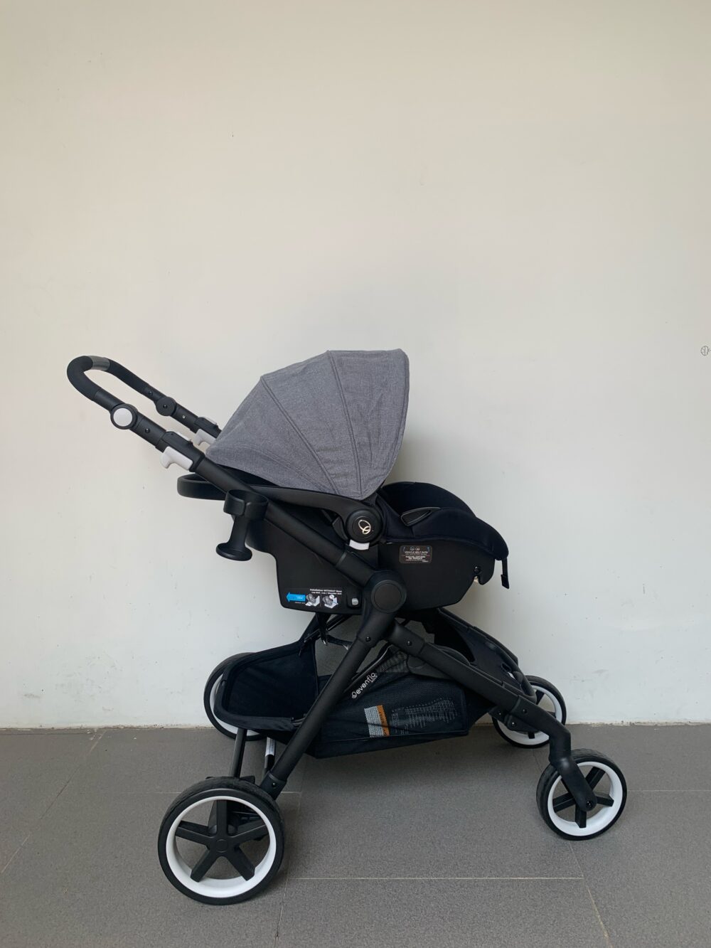 Bộ xe đẩy (khung xe, nôi sơ sinh, infant carseat) Evenflo Gold Pivot Xpand Travel System+ - Ảnh 18