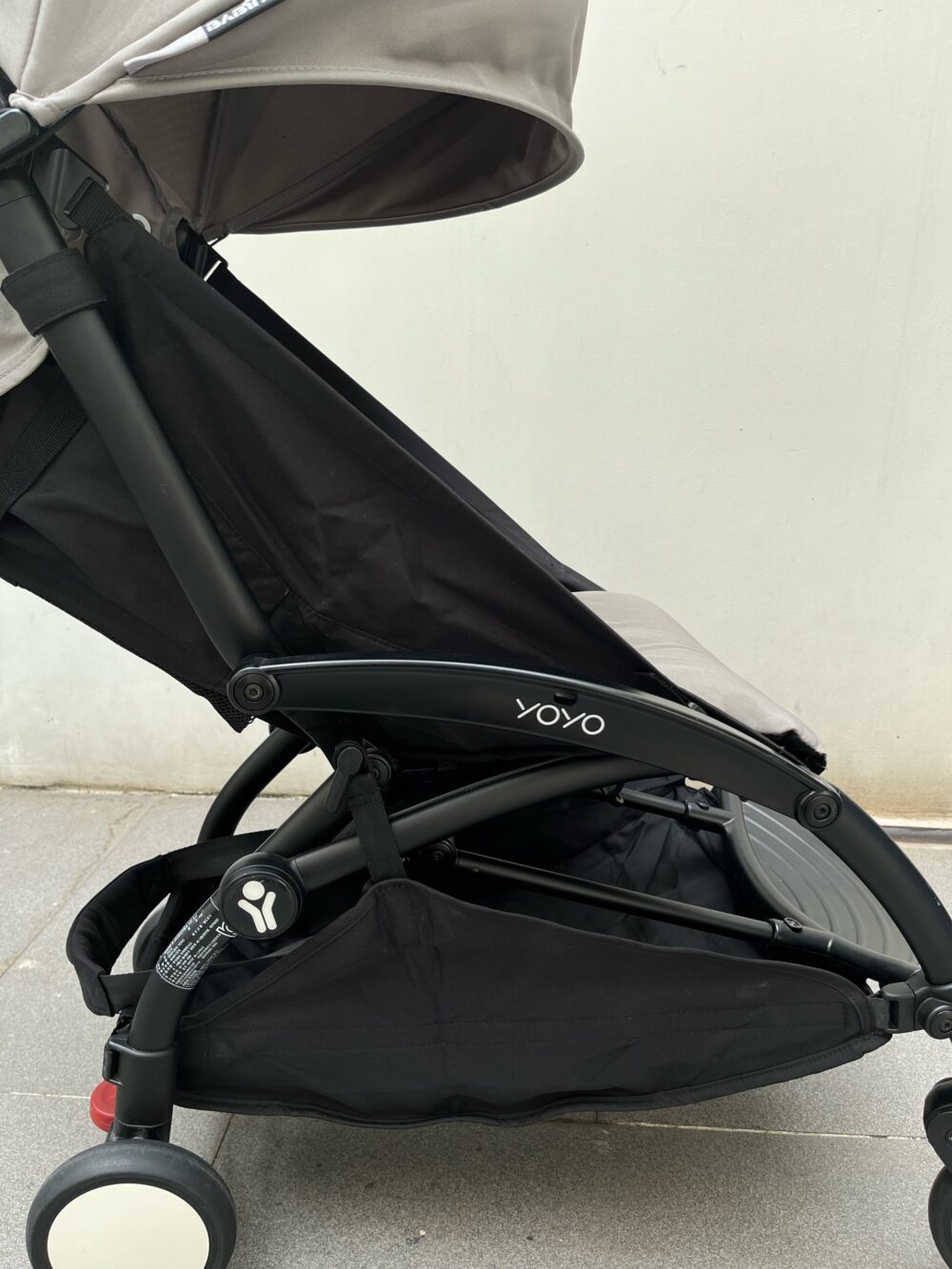 Xe đẩy Yoyo+ kèm túi đựng (màu xám) size 6m -> 4 tuổi ( tối đa 22kg) - Ảnh 11