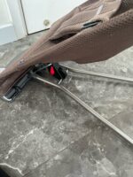 Ghế rung BabyBjorn vải mesh màu brown (kèm thanh đồ chơi, còn túi vải đựng bảo quản) - Ảnh 5