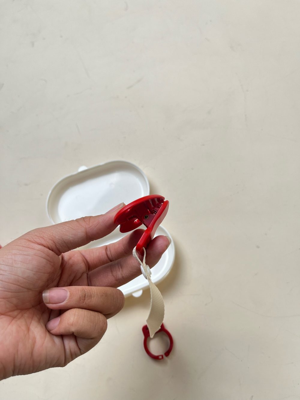 Set ti giả và dây kẹp ti TGM màu đỏ ( full box) - Ảnh 6