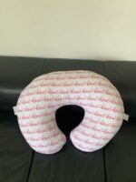 Gối cho bé bú Boppy hoạ tiết Red love - Ảnh 2