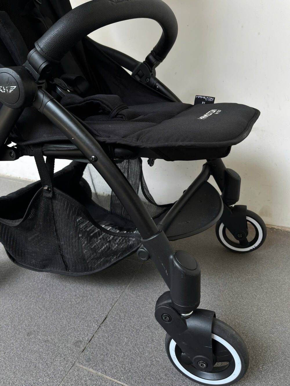 Xe đẩy Hamilton X1 (màu đen) - Ảnh 4