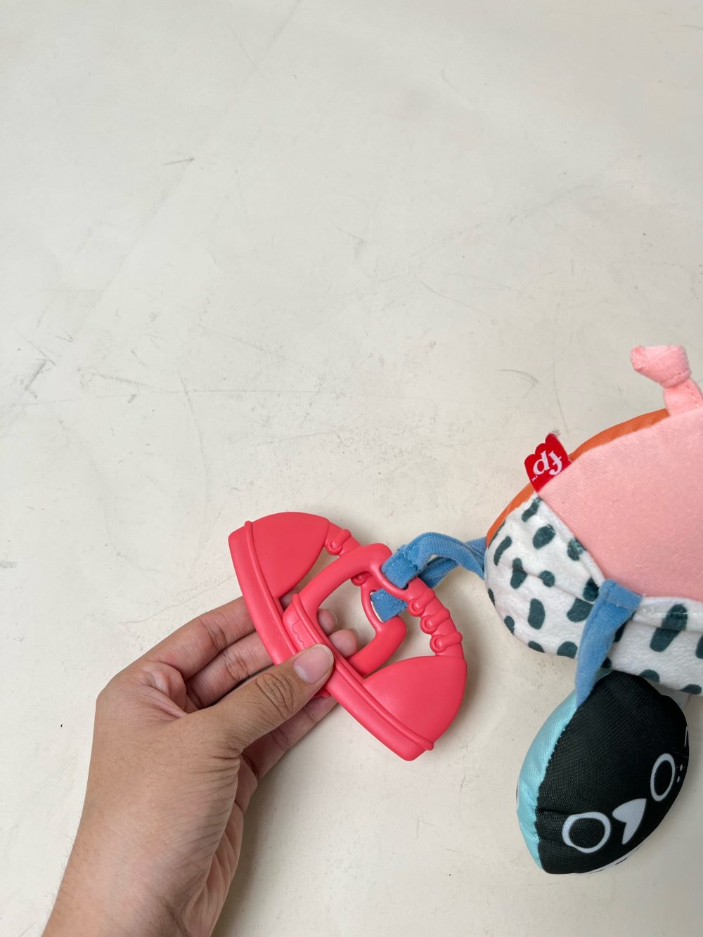 Đồ chơi gối ôm tê giác Fisher Price & lục lạc hình gấu xúc xắc Jumisie - Ảnh 10