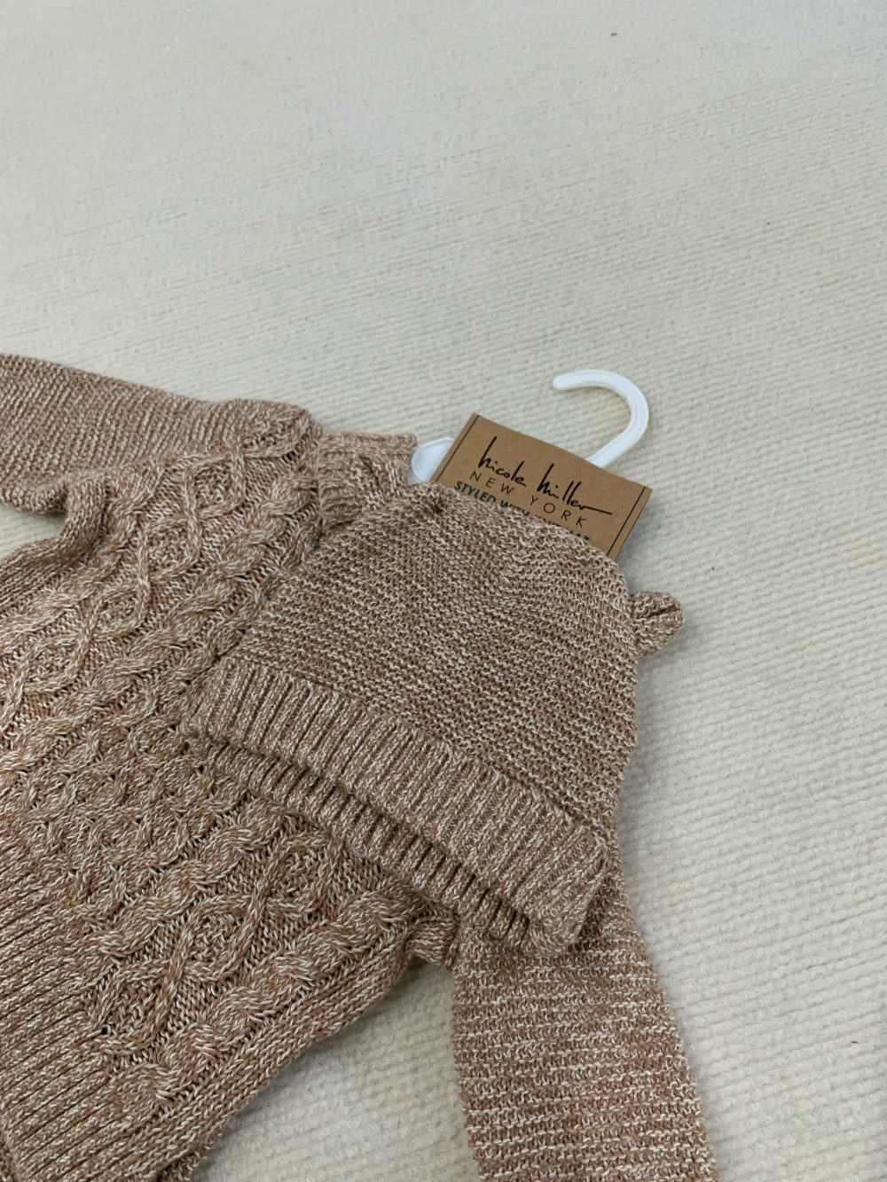 Set bộ đồ len dài tay kèm mũ Nicole Miller màu cocoa (size:6/9M) - Ảnh 8