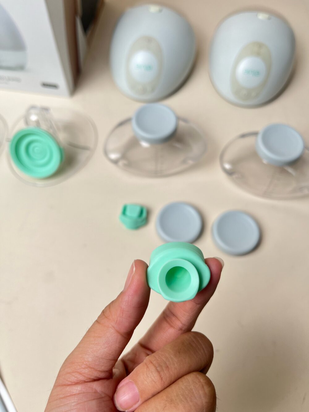 Máy hút sữa điện đôi rảnh tay Elvie Pump (full box) - Ảnh 7