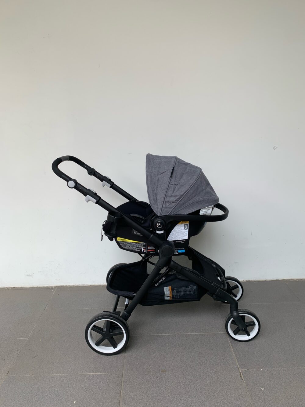 Bộ xe đẩy (khung xe, nôi sơ sinh, infant carseat) Evenflo Gold Pivot Xpand Travel System+ - Ảnh 12