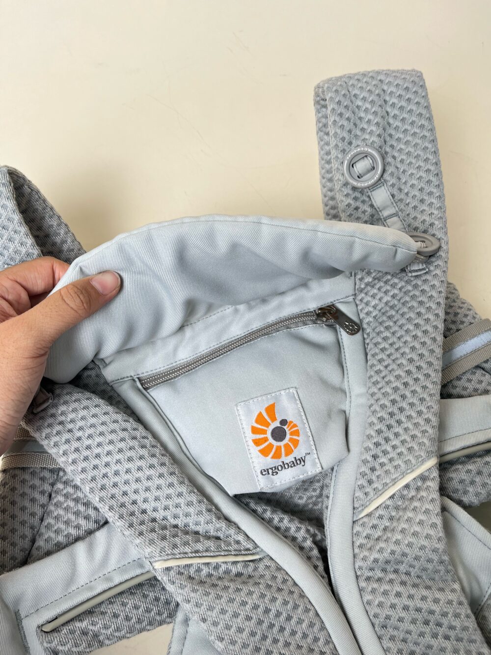 Địu em bé Ergobaby Omni Breeze, màu xám ( no box) - Ảnh 8