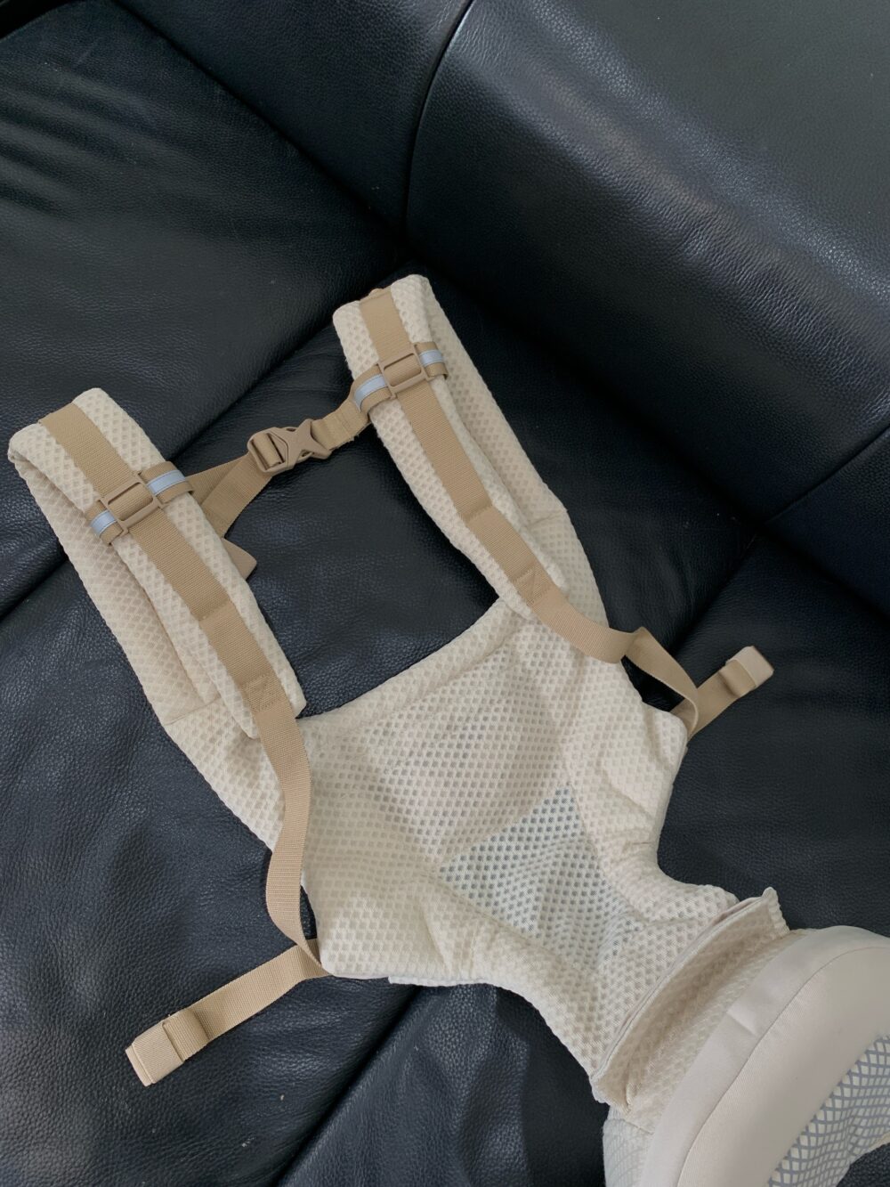 Địu Ergobaby Alta Hipseat màu be, tặng kèm yếm địu (cho bé 4m/5.5kg -> 20kg) - Ảnh 10