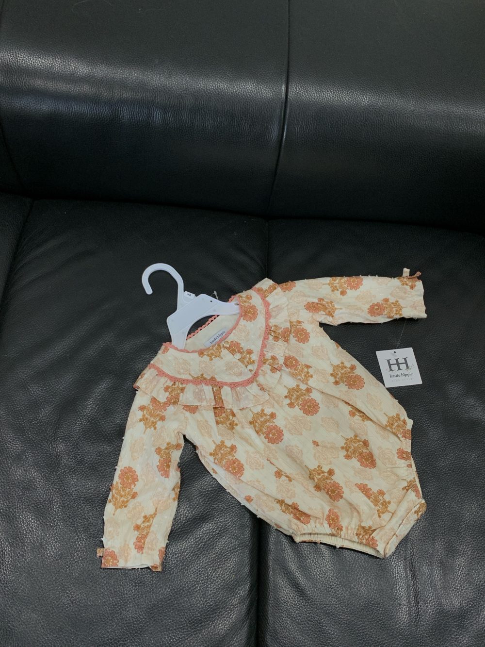 Bộ áo liền quần dài tay Haute Hippie (size:6/9M) - Ảnh 6