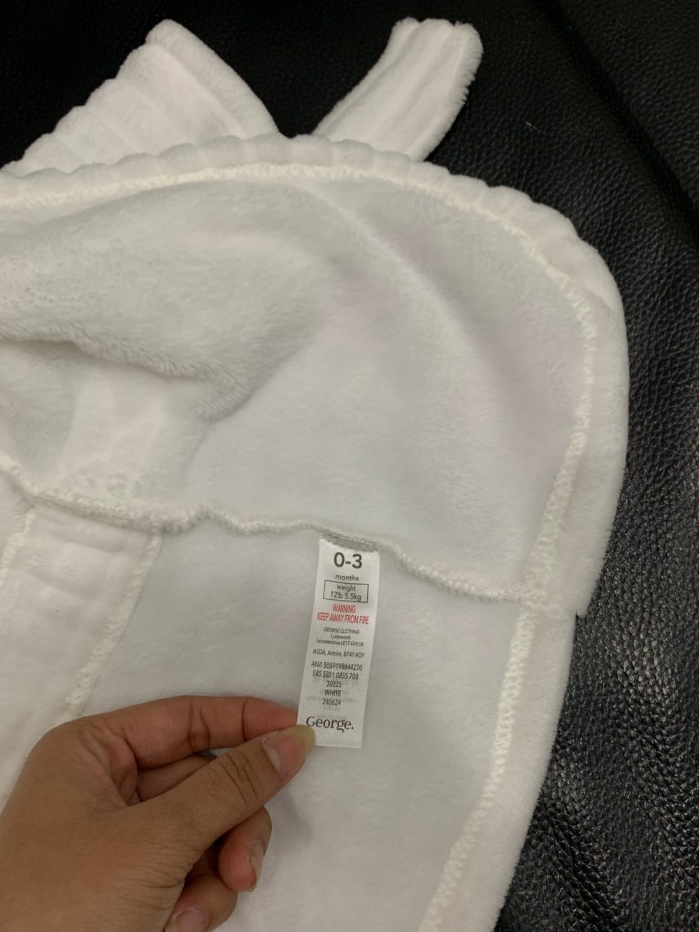 Áo choàng tắm cho bé George màu trắng (size:0/3M) - Ảnh 5