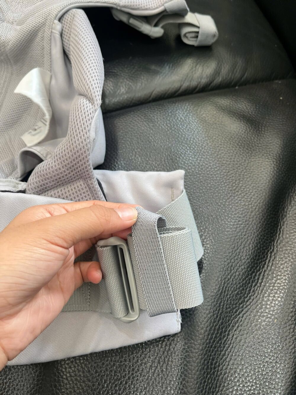 Địu Ergobaby Omni 360 Cool Air Mesh( màu Pearl Grey) 0m -> 20kg (tặng kèm yếm địu) - Ảnh 12