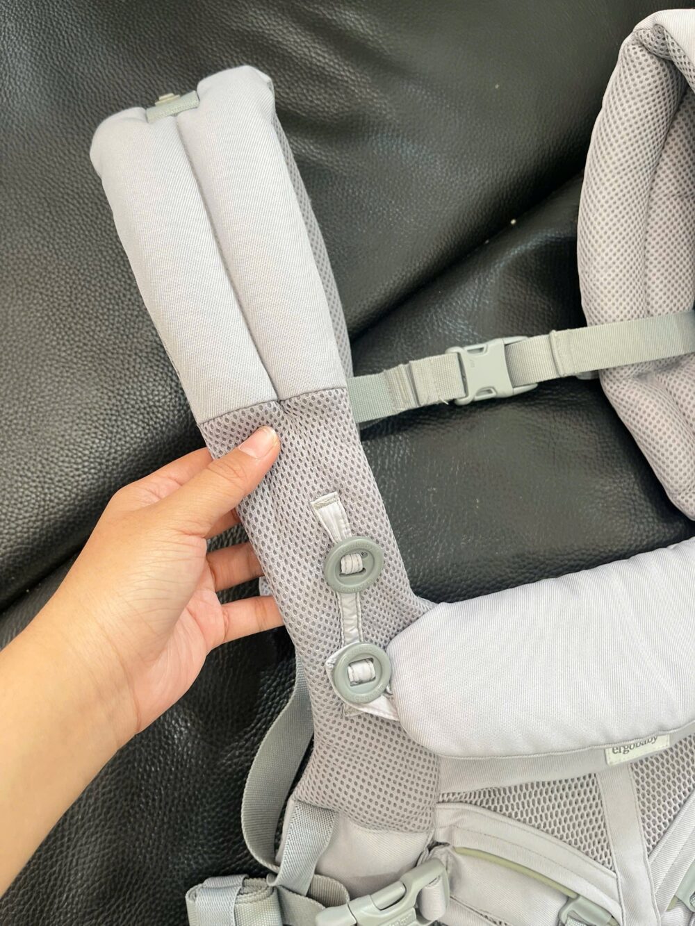 Địu Ergobaby Omni 360 Cool Air Mesh( màu Pearl Grey) 0m -> 20kg (tặng kèm yếm địu) - Ảnh 2