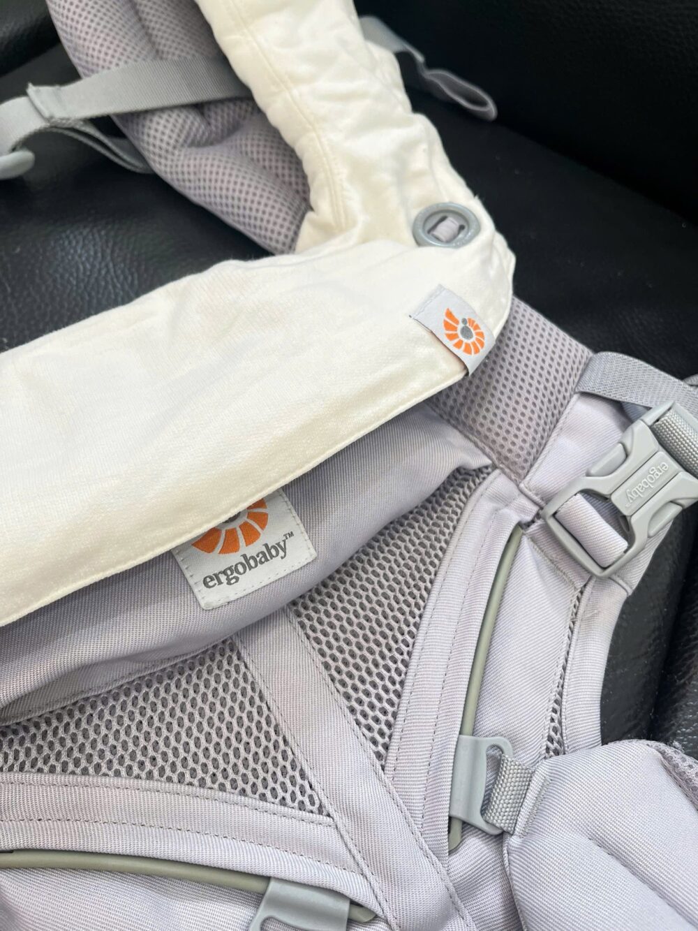 Địu Ergobaby Omni 360 Cool Air Mesh( màu Pearl Grey) 0m -> 20kg (tặng kèm yếm địu) - Ảnh 5