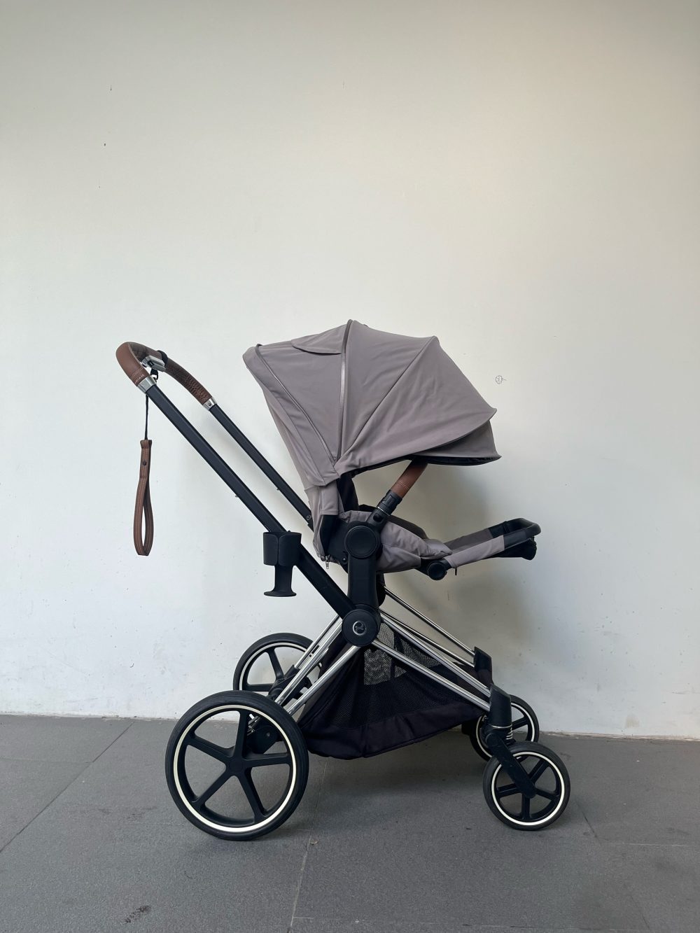 Xe đẩy Cybex Priam 3 khung bạc( size: 0->4y, tối đa 25kg) kèm cúp holder - Ảnh 6