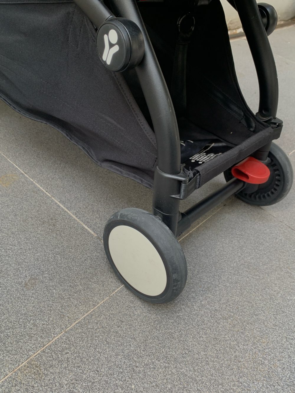 Xe đẩy Babyzen Yoyo+ màu đen khung đen (6m-22kg~4y) - Ảnh 7