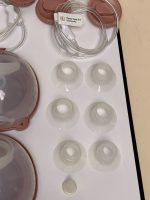 Máy hút sữa Momcozy V1 pro cup hồng (kèm bộ 2 cup + dây thay thế) - Ảnh 11