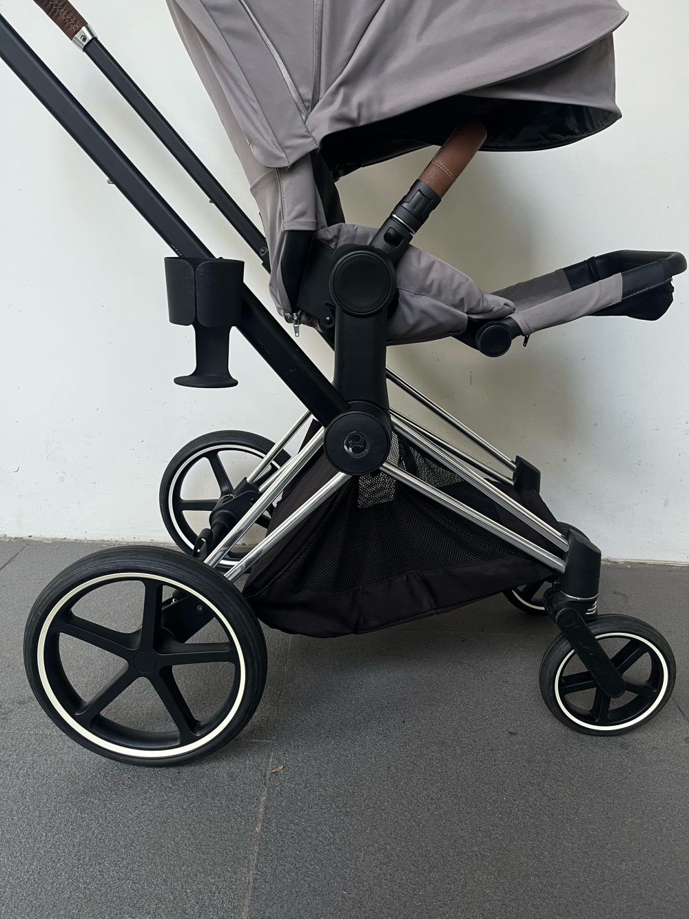 Xe đẩy Cybex Priam 3 khung bạc( size: 0->4y, tối đa 25kg) kèm cúp holder - Ảnh 11