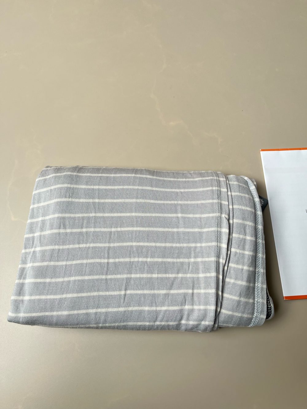 Địu vải Ergobaby Aura Wrap, Grey Tripes ( Size: 0m->11kg3, full box) - Ảnh 10