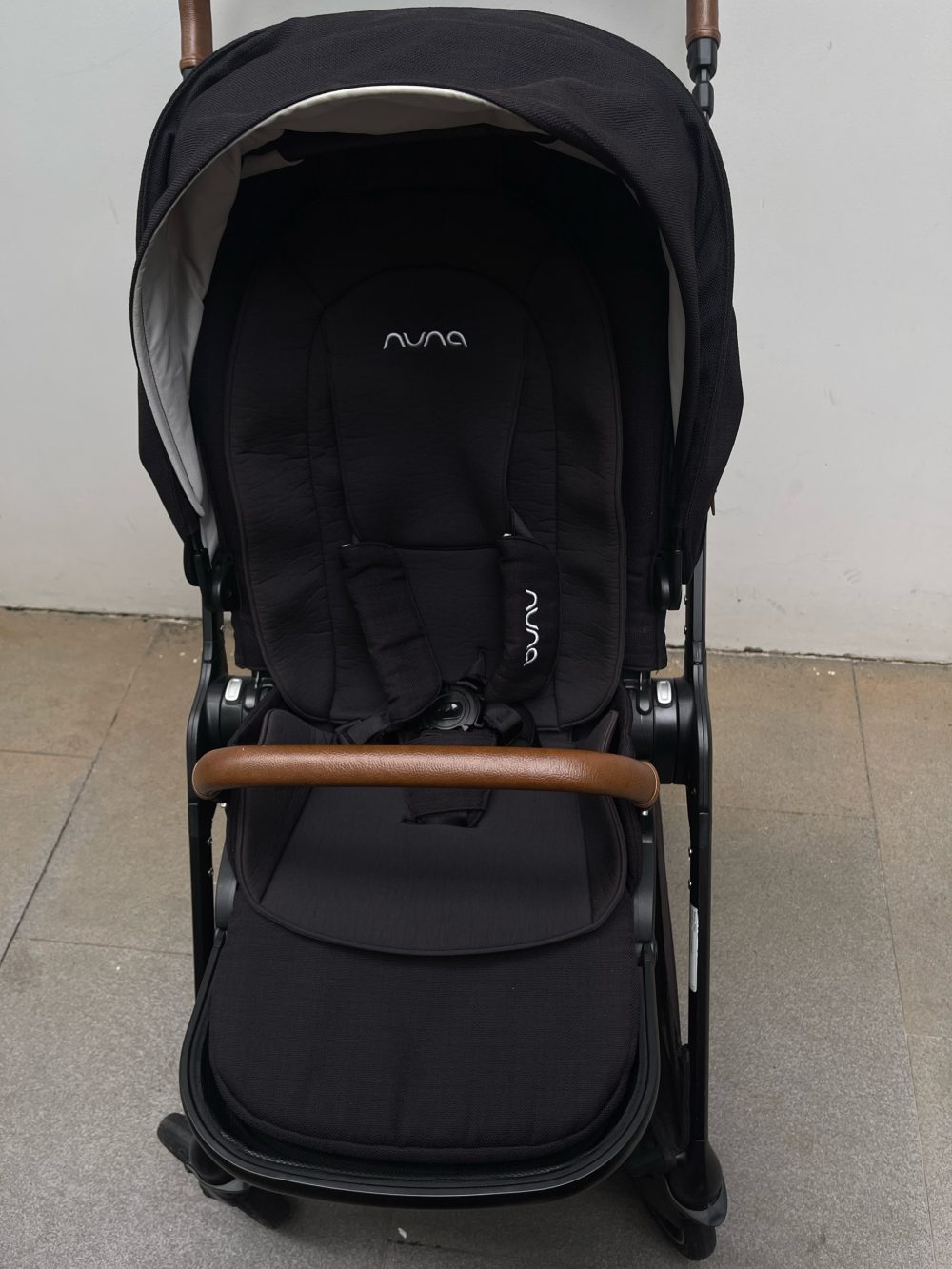 Xe đẩy Nuna Triv màu đen (0->4y, tối đa 22kg) - Ảnh 5
