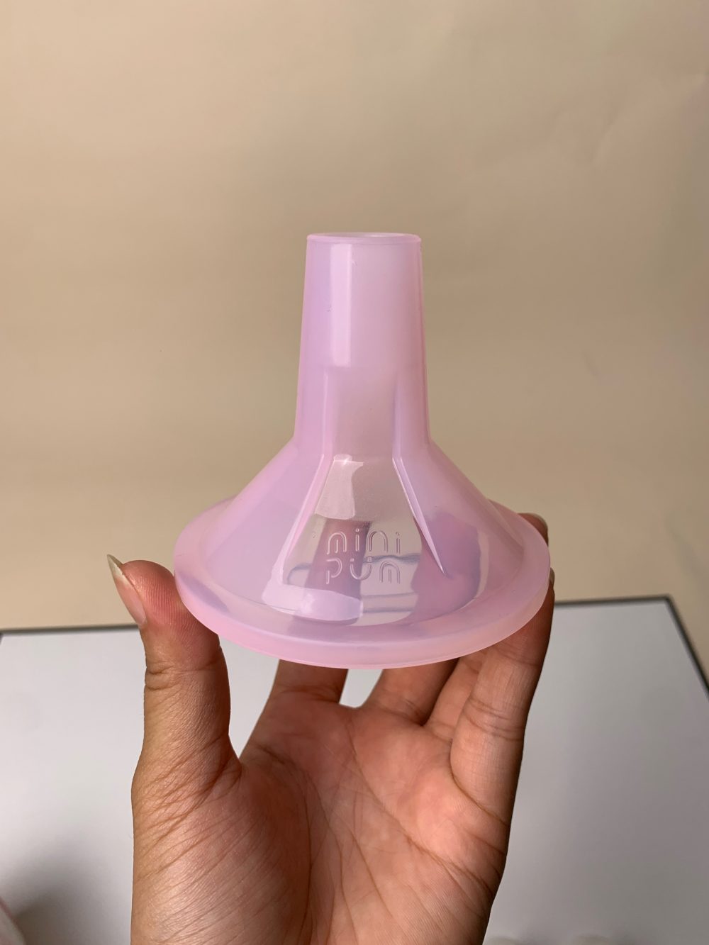 Phễu hút sữa MiniPum+đệm hạ size tặng miếng lót thấm sữa MiniPum - Ảnh 4