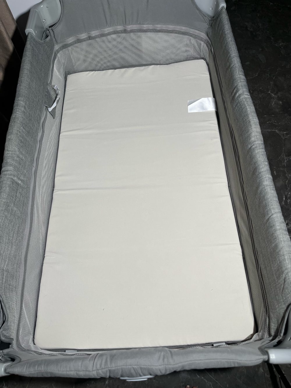 Giường cũi Joie Kubbie Sleep Foggy Gray ( full box) - Ảnh 3