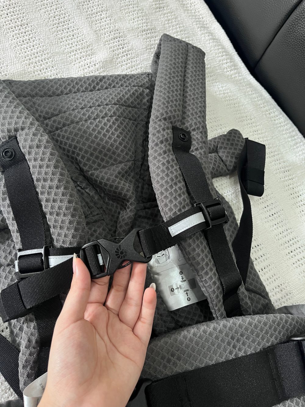 Địu Ergobaby Omni Breeze màu xám (0→4y, tối đa 20kg) tặng kèm yếm địu Ergobaby - Ảnh 19