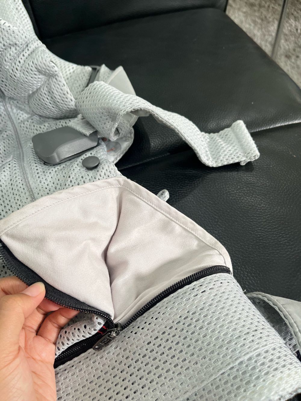 Địu Baby Bjorn One Air 3D mesh màu silver ( size: 0->3y~3kg5->15kg, full box) - Ảnh 17
