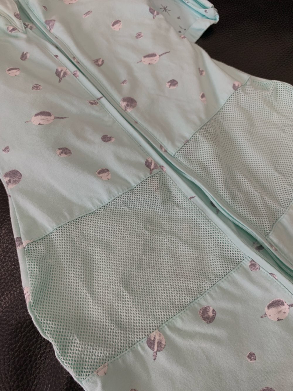 Túi ngủ Happiest baby Snoo 100% hữu cơ hoạ tiết hành tinh xanh ngọc (2-4m) - Ảnh 8
