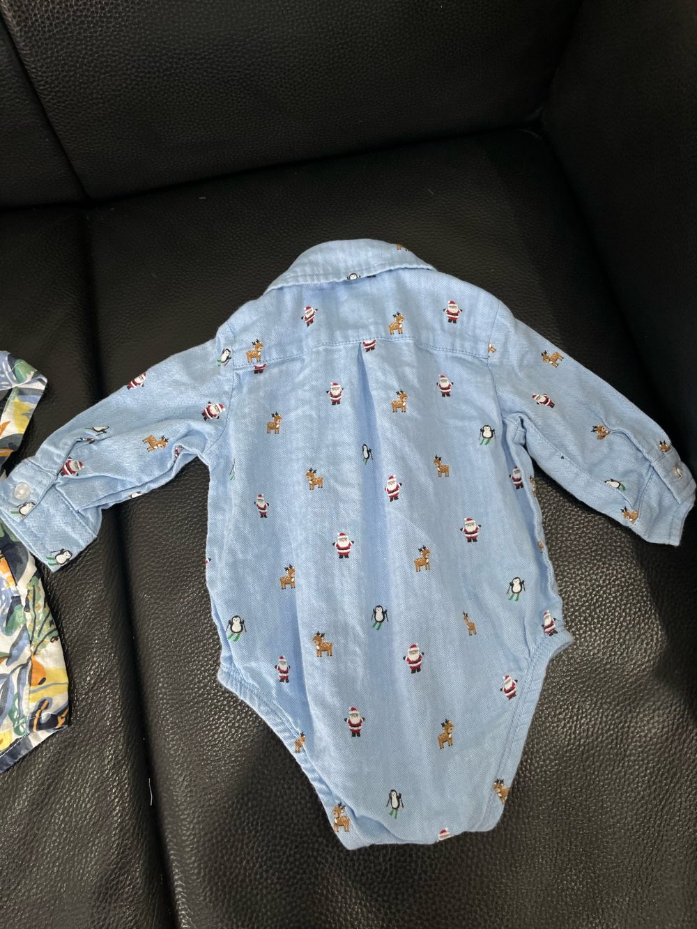 Bộ boduysuit Little me màu xanh hoạ tiết giáng sinh ( size: 3m) Tặng kèm áo Tape À L’oeil ( size: 6m) - Ảnh 6