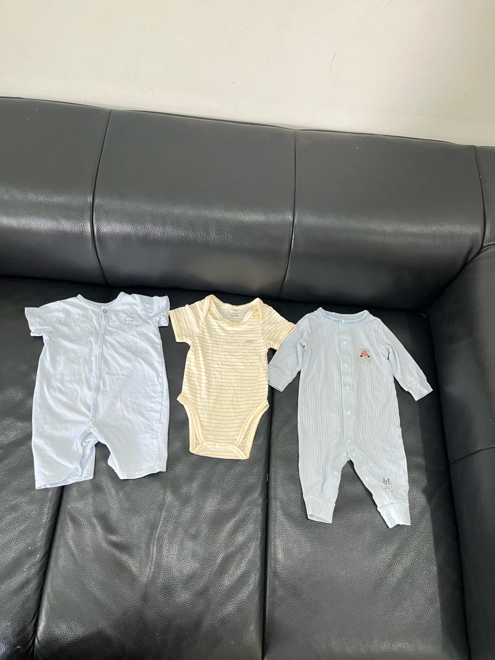 Set 2 bộ bodysuit mix brand nous, little love tặng kèm bodysuit màu xanh Changg - Ảnh 8