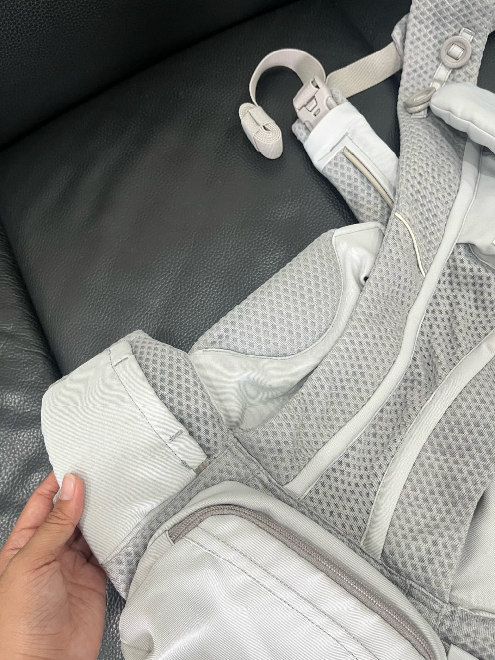 Địu Ergobaby Omni Breeze, Pearl Grey ( 0m-> 20kg, tặng kèm yếm địu) - Ảnh 12