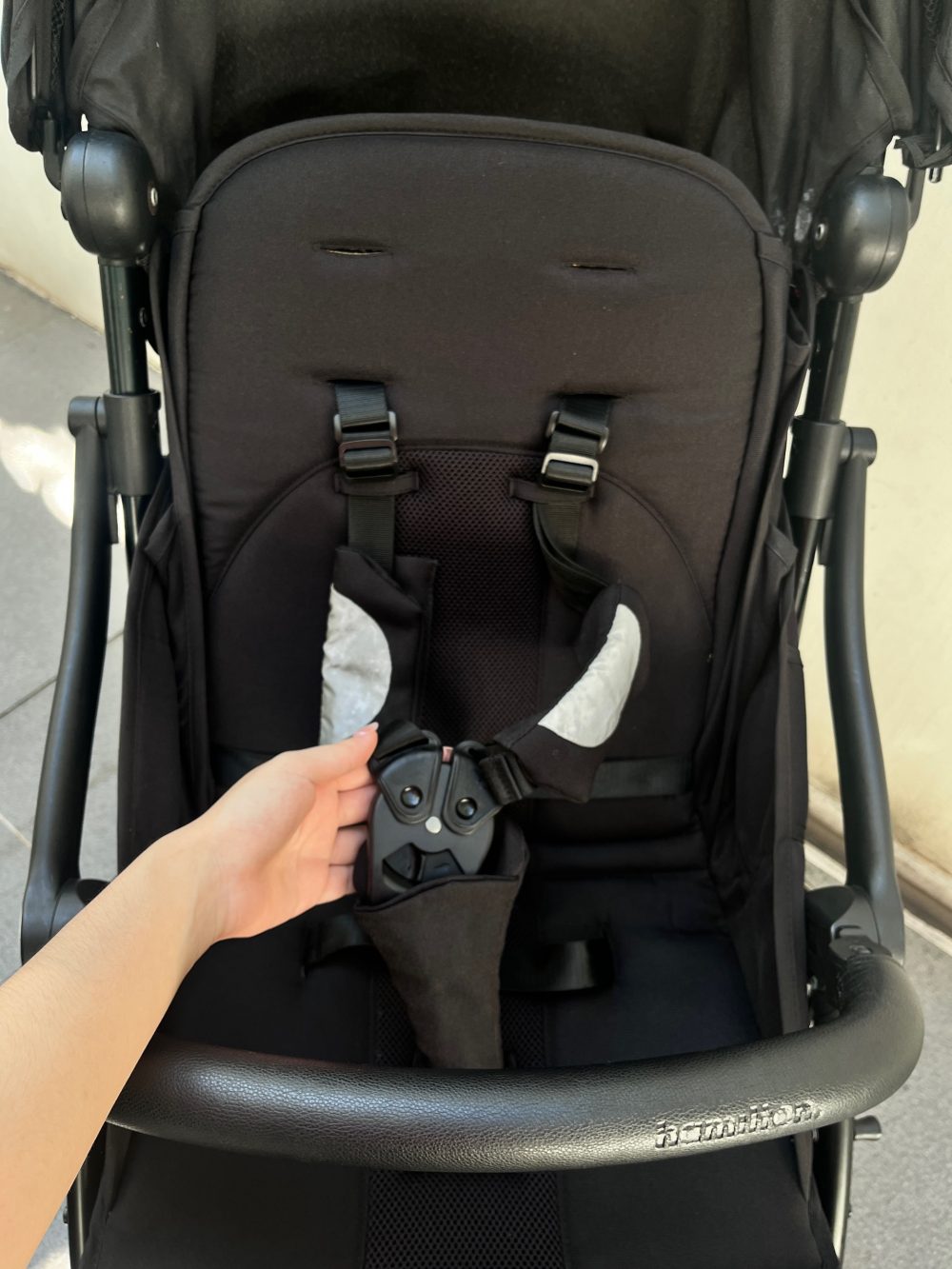 Xe đẩy Hamilton X1 plus màu đen (size: 0m->4y, tối đa 20kg) kèm áo mưa - Ảnh 2