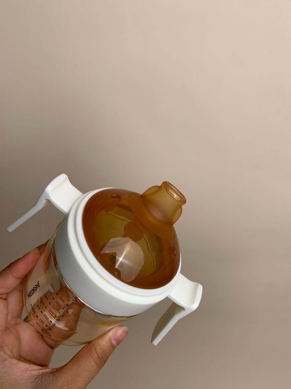 Bình tập uống nước Heorshe màu trắng kèm cọ nhỏ rửa ống hút - Ảnh 5