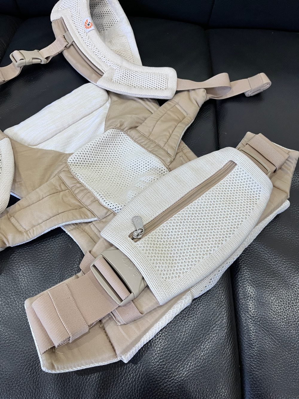 Địu Ergobaby Aerloom màu sandstone - Ảnh 9