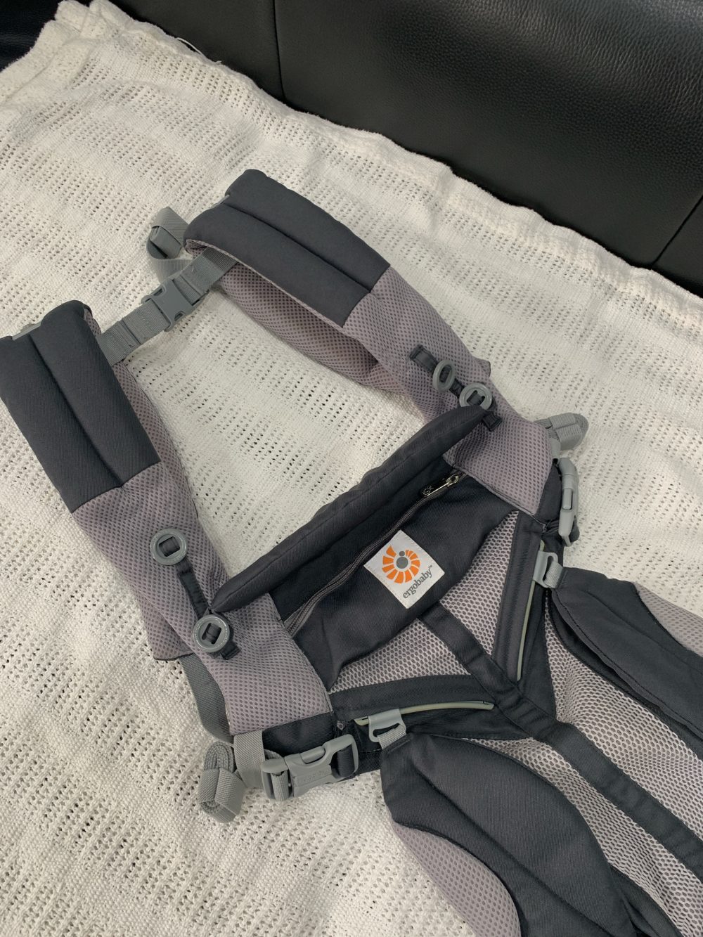 Địu Ergobaby Omni 360 cool air mesh màu carbon grey - Ảnh 4