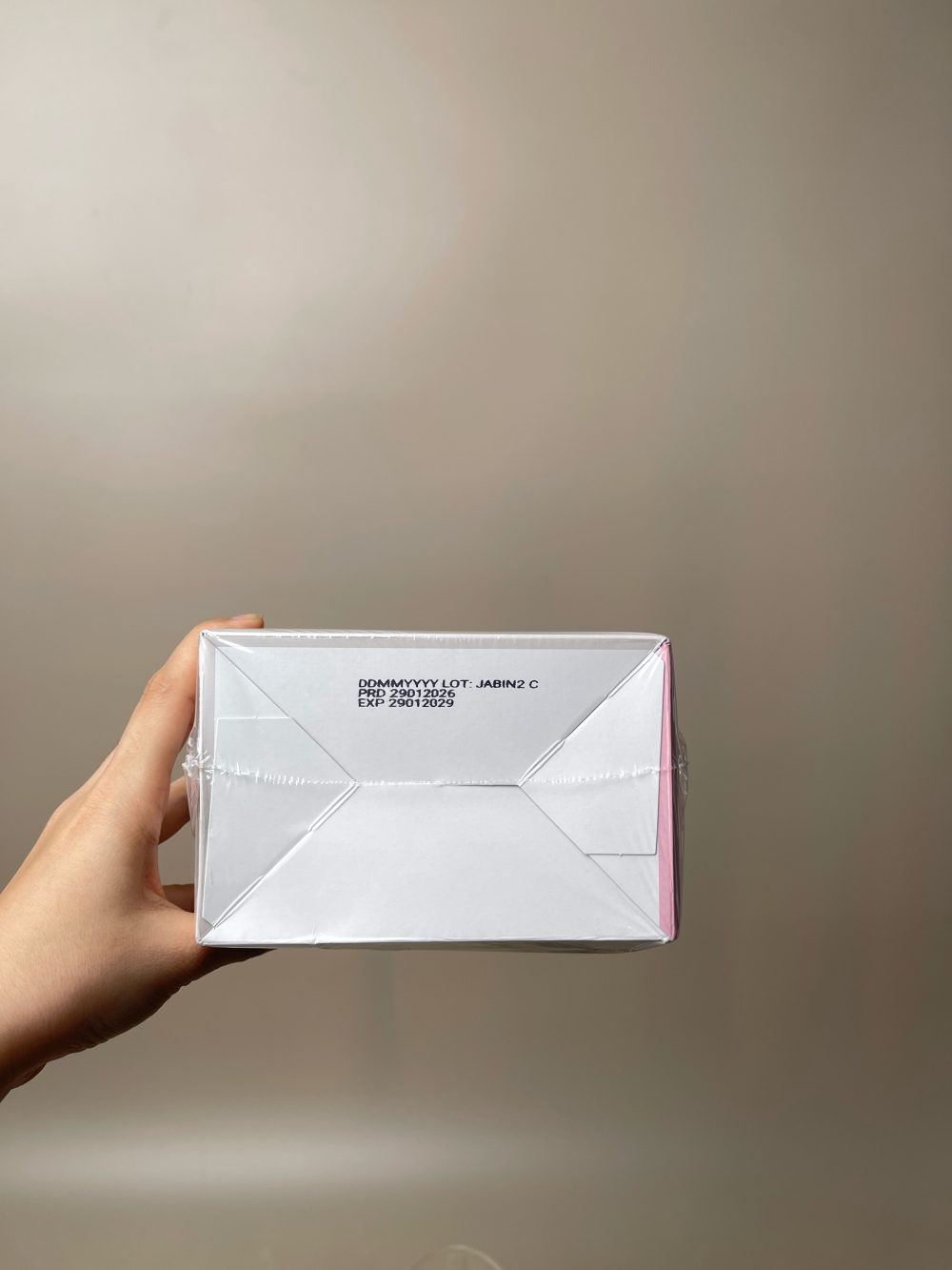 Set Cốc hứng sữa Medela và hộp miếng lót thấm sữa Pigeon 30 miếng. - Ảnh 4