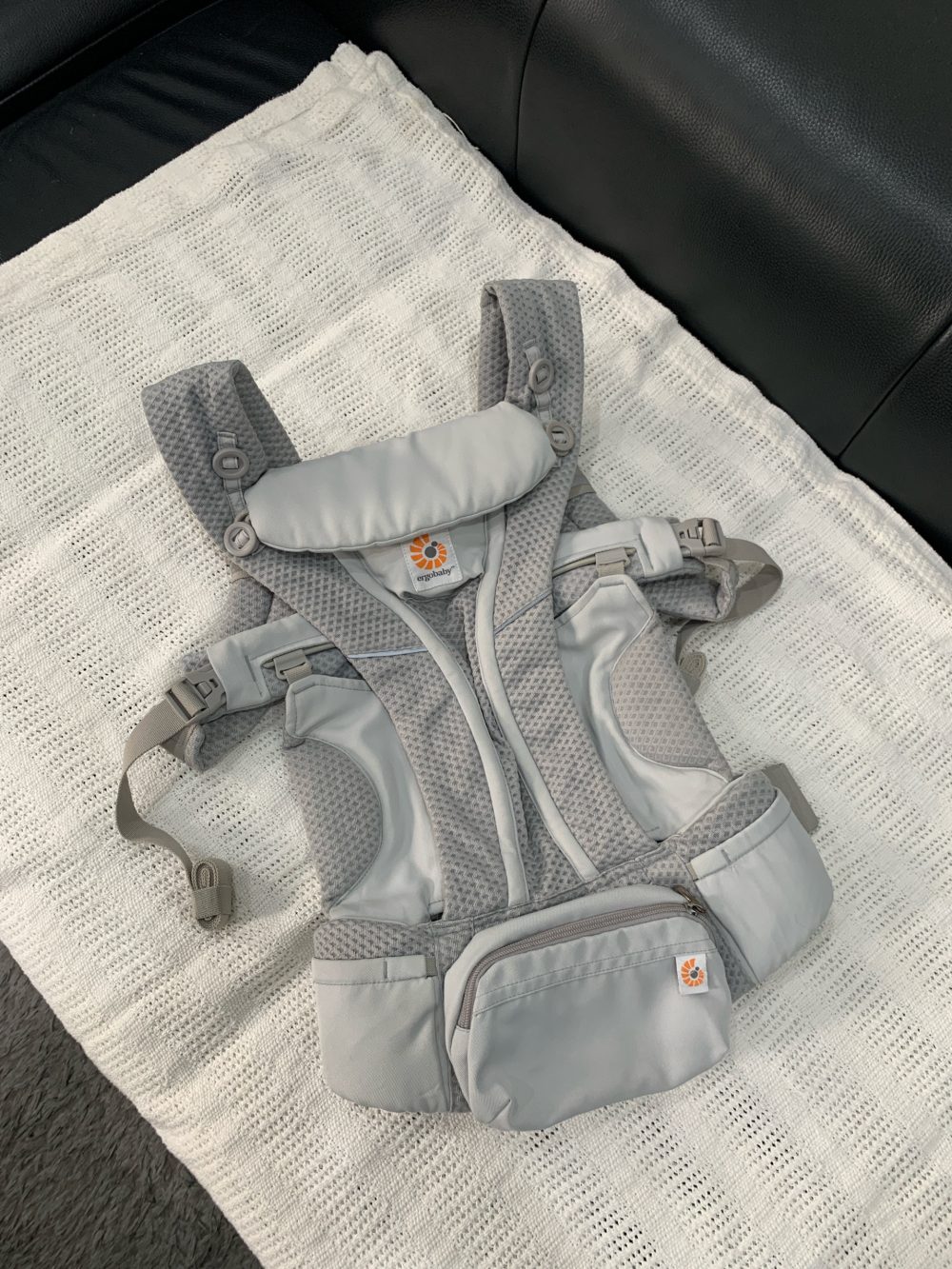 Địu Ergobaby Omni Breeze màu xám - Ảnh 2