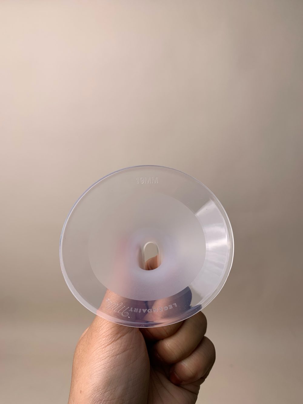 Phễu silicone Legendairy milk - 1 cặp (size 19mm) - Ảnh 4