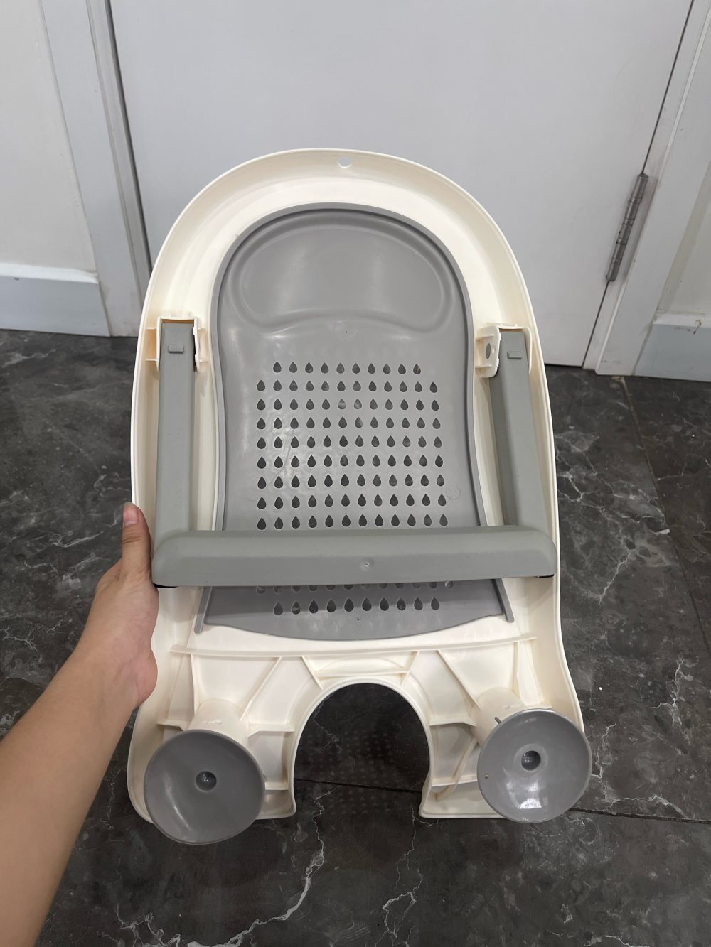 Ghế đa năng 2in1 rửa mông, tắm bé tặng đệm chống trài ngược Babymoov - Ảnh 3