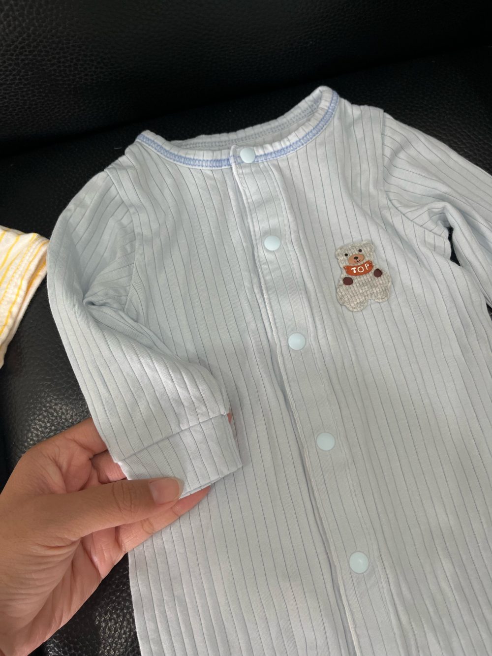 Set 2 bộ bodysuit mix brand nous, little love tặng kèm bodysuit màu xanh Changg - Ảnh 3