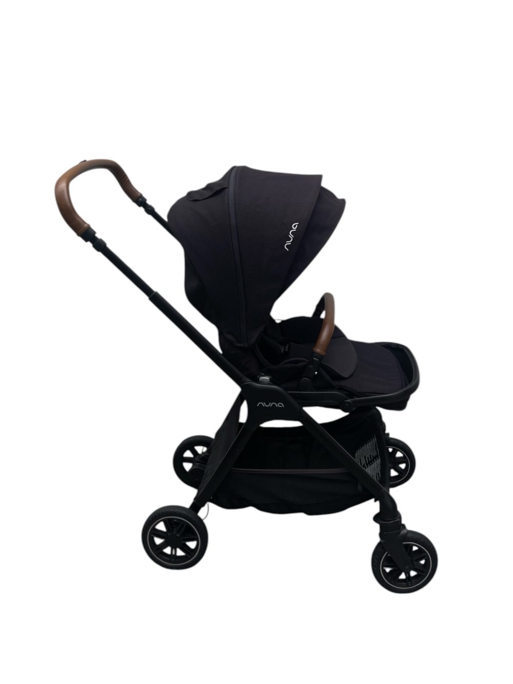 51d7280dad1949e38b63ce6f7a3897b6 Xe đẩy Nuna Triv màu đen (0->4y, tối đa 22kg) - Ảnh 1